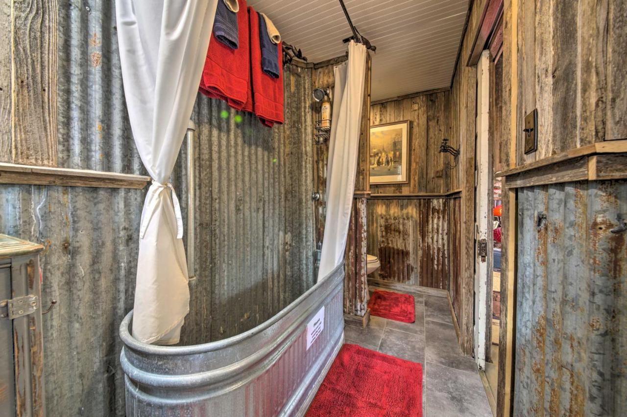 Snuggle Inn Wimberley Cabin With Fire Pit And Deck Eksteriør bilde